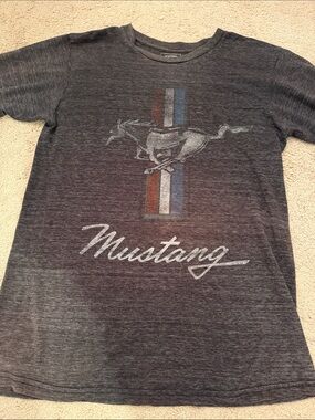 Men's Gray Ford mustang Logo Graphic Tee sz small